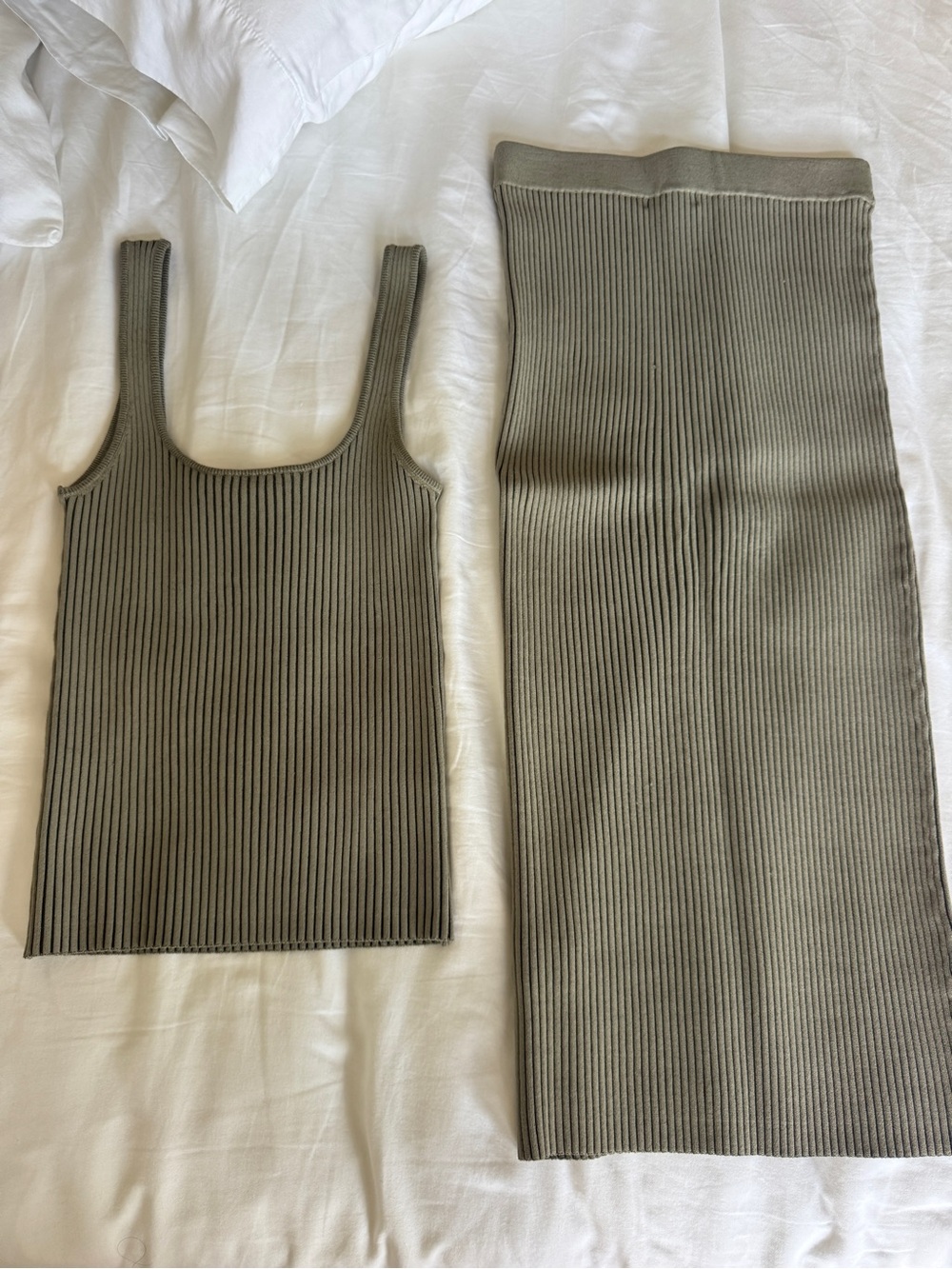 Anine Bing Ribbed Knit Set in khaki - Picture 2 of 8